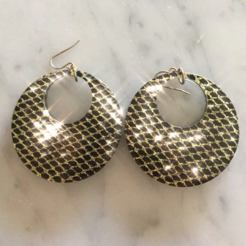 2 Pairs of Earrings